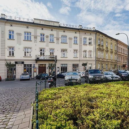 Apartments Cracow Miodowa By Renters คราคูฟ ภายนอก รูปภาพ