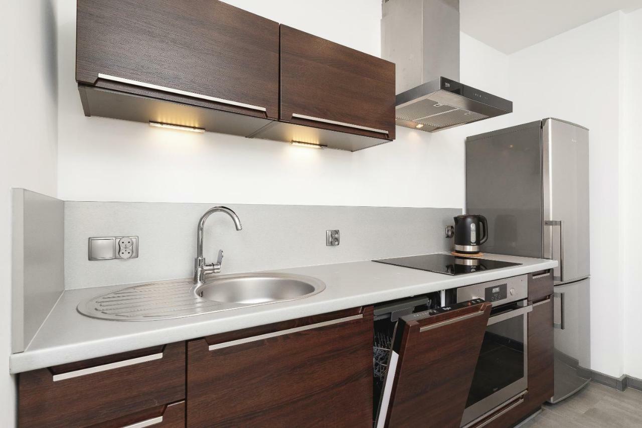 Apartments Cracow Miodowa By Renters คราคูฟ ภายนอก รูปภาพ